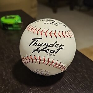 Thunder Heat Softball 4 Balls